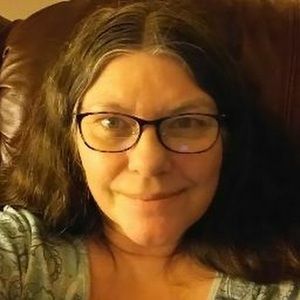 Meet your Posher, Evelyn